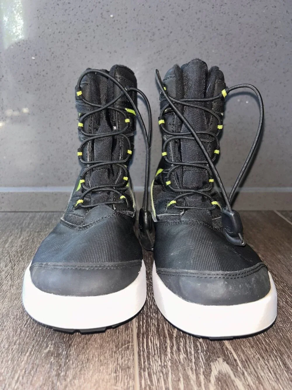 Merrell Youth/Women Snow Bank 3.0 Waterproof Boots Black/Lime Green Size 6M